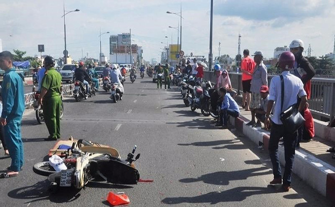 Tìm nhân chứng vụ tai nạn chết người ở quận 4