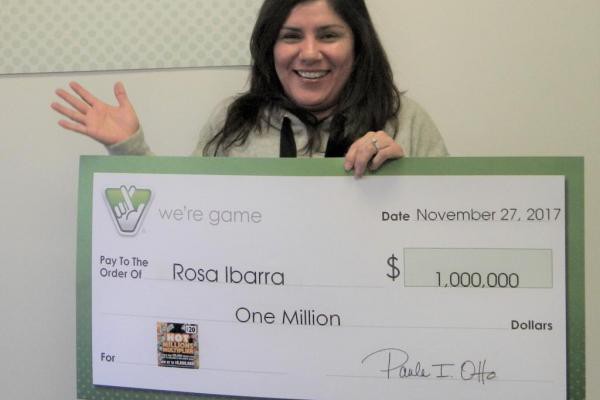 Được bạn vứt cho vé số, không ngờ trúng 1 triệu USD