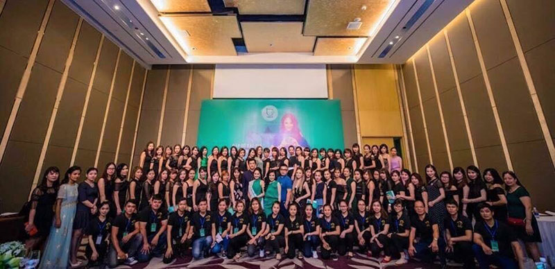 Bà chủ lô mỹ phẩm 11 tỷ dụ dỗ bà mẹ bỉm sữa bằng chiêu trò gì?