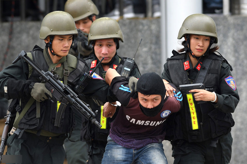 Hàng nghìn phương án của cảnh sát cơ động bảo vệ APEC