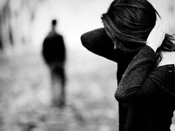 Chồng gần như cưỡng bức tôi chuyện chăn gối