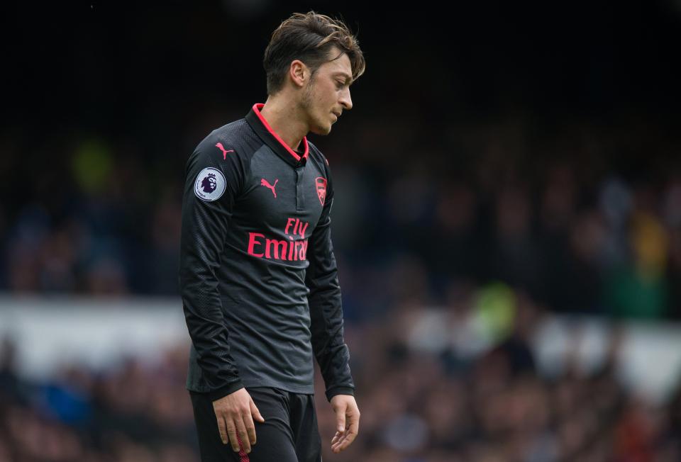 Real gây sốc mua Mata, Ozil ra điều kiện ở lại Arsenal