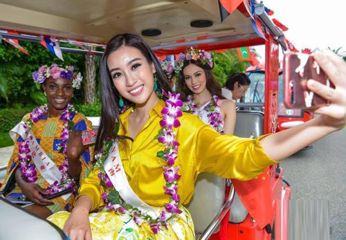 Mỹ Linh và dàn mỹ nhân Miss World được chào đón ở Tam Á