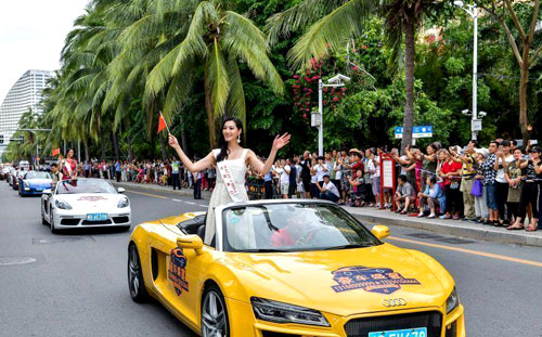 Mỹ Linh và dàn mỹ nhân Miss World được chào đón ở Tam Á