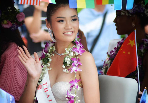 Mỹ Linh và dàn mỹ nhân Miss World được chào đón ở Tam Á