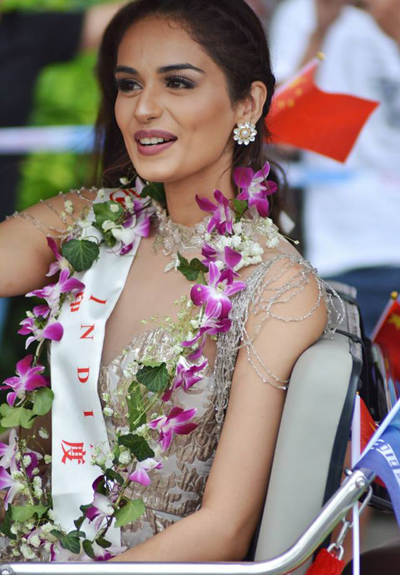 Mỹ Linh và dàn mỹ nhân Miss World được chào đón ở Tam Á