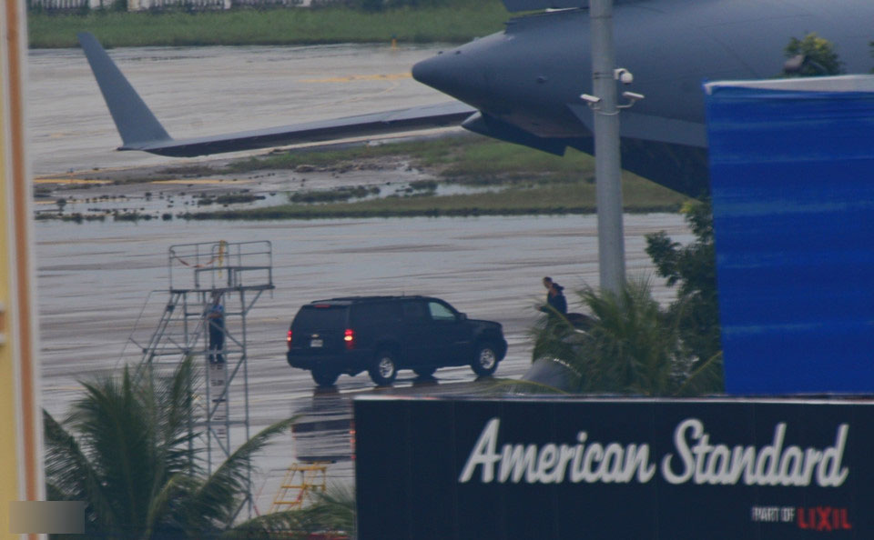 Đoàn xe Tổng thống Trump đến Đà Nẵng