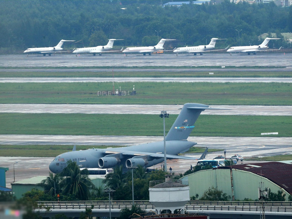 Đoàn xe Tổng thống Trump đến Đà Nẵng