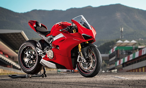 Ducati Panigale V4 - Siêu môtô công nghệ đường đua