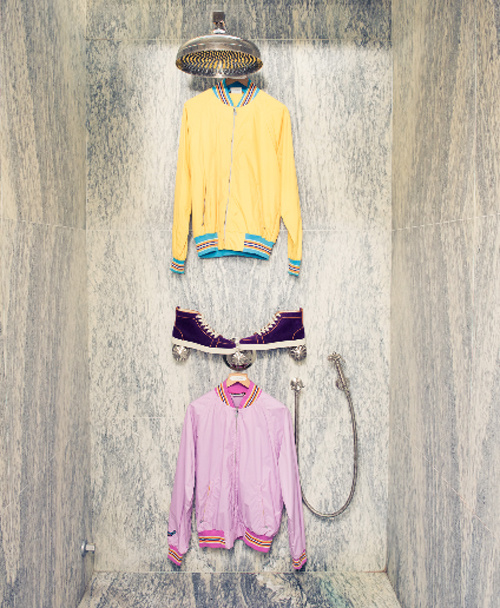 Tủ đồ cao cấp chứa 200 đôi giày của ông hoàng Christian Louboutin