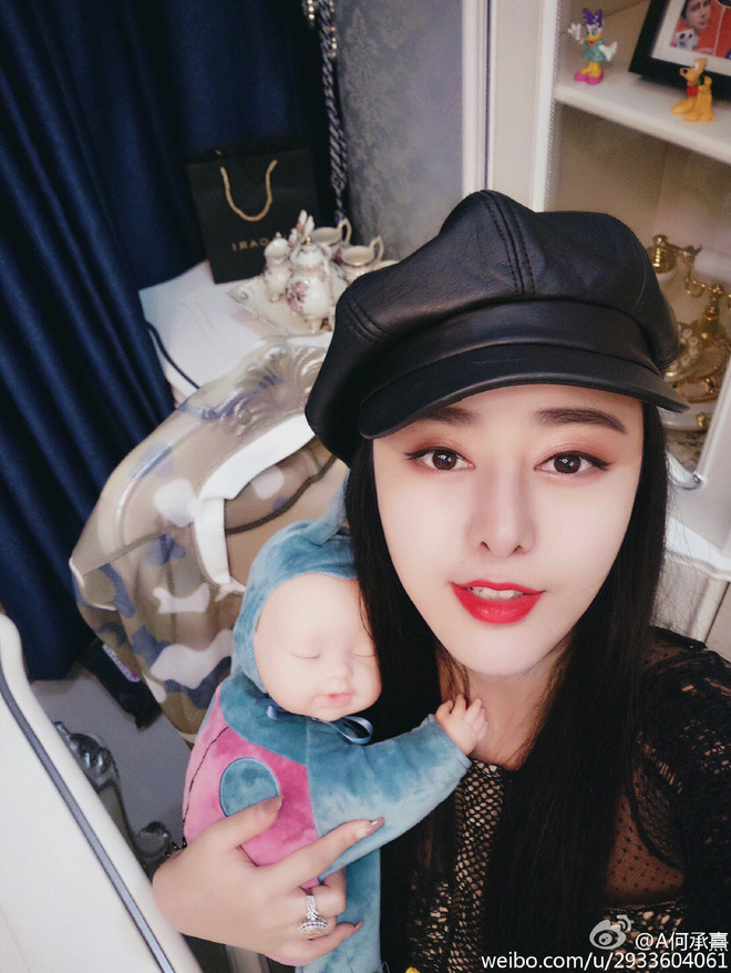 Cô gái mất 8 năm phẫu thuật đẹp như Phạm Băng Băng bị bạn trai lừa kết hôn, đánh đập rồi bỏ rơi Cô gái mất 8 năm phẫu thuật đẹp như Phạm Băng Băng bị bạn trai lừa kết hôn, đánh đập rồi bỏ rơi