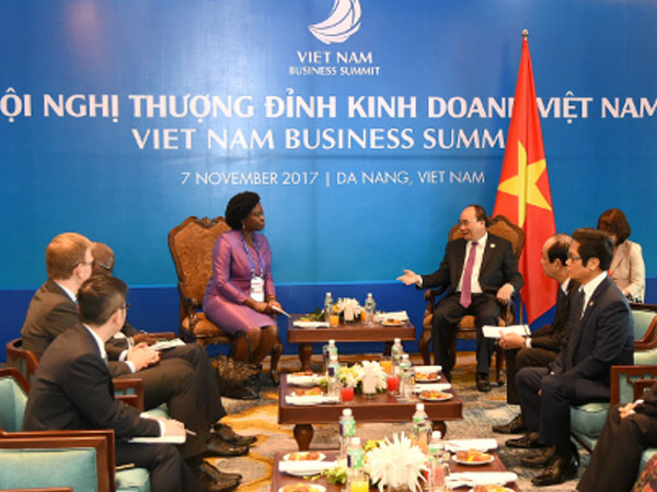 Thủ tướng đề nghị thắt chặt hợp tác với nhiều tổ chức kinh tế lớn tại APEC