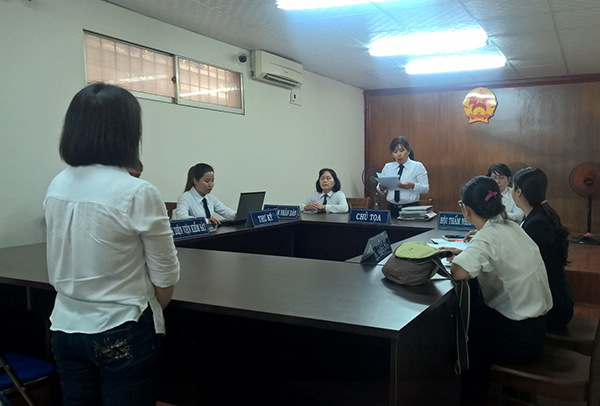 Những người mẹ bán mình cho quỷ dữ