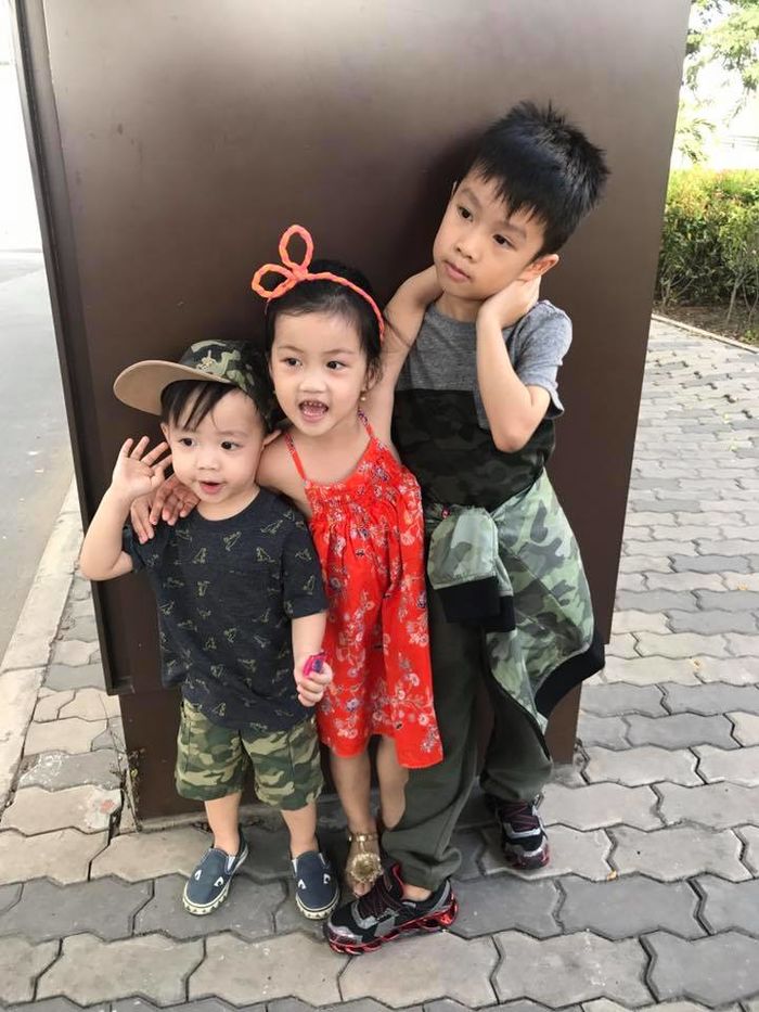 Sau ồn ào làm đại sứ cho lô hàng 11 tỷ, Ốc Thanh Vân khoe ảnh hạnh phúc cùng các con