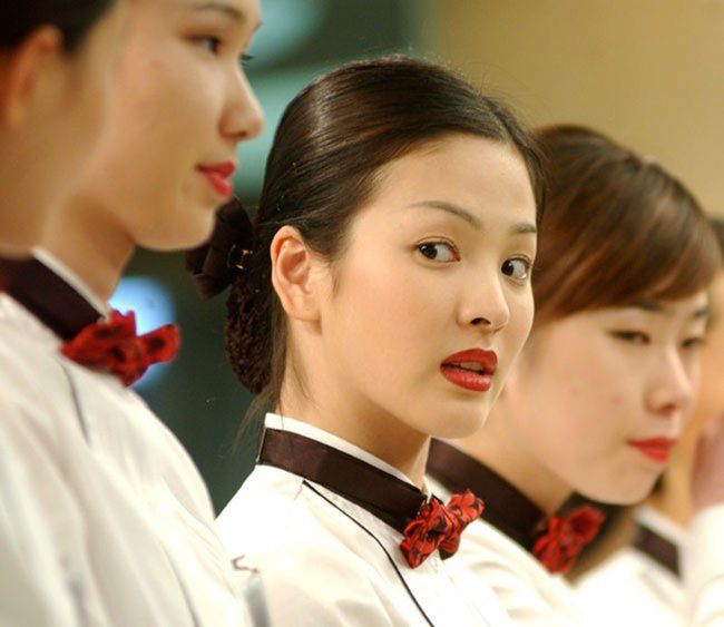 Gần bằng tuổi nhưng nhan sắc sao Hàn lại cách nhau một trời một vực khi đóng chung phim Gần bằng tuổi nhưng nhan sắc sao Hàn lại cách nhau một trời một vực khi đóng chung phim