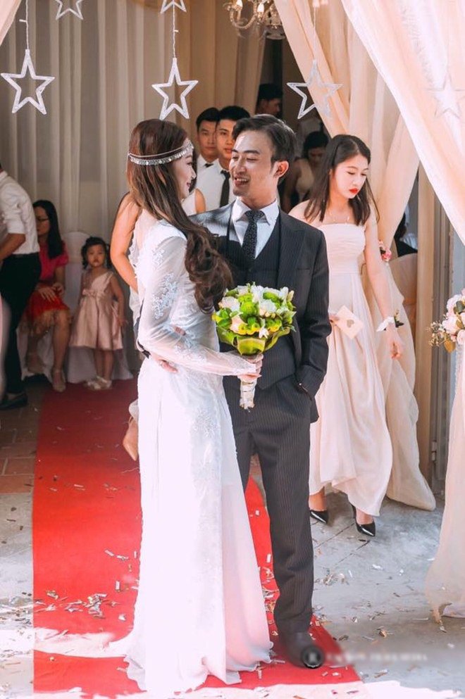 Đám cưới Trần Tú - Người phán xử: Công Lý cùng bạn gái và đồng nghiệp tưng bừng tới dự Đám cưới Trần Tú - Người phán xử: Công Lý cùng bạn gái và đồng nghiệp tưng bừng tới dự
