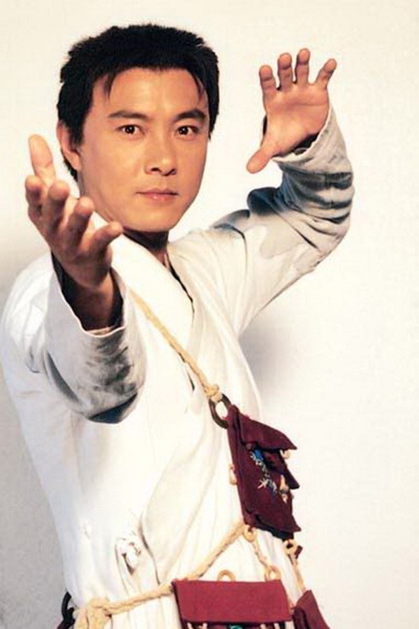 Trương Vệ Kiện lừng lẫy một thời phải đi hát ở vùng nông thôn, bẽ bàng vì không ai nhận ra