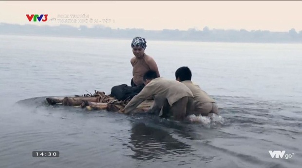 Thương nhớ ở ai: Bị cắt tóc bôi vôi, thả bè trôi sông vì chửa hoang Thương nhớ ở ai: Bị cắt tóc bôi vôi, thả bè trôi sông vì chửa hoang