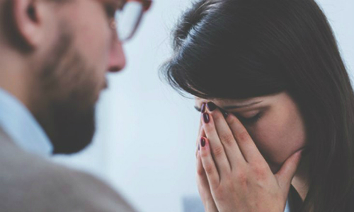 Cuộc sống vô sản cay đắng của vợ đại gia