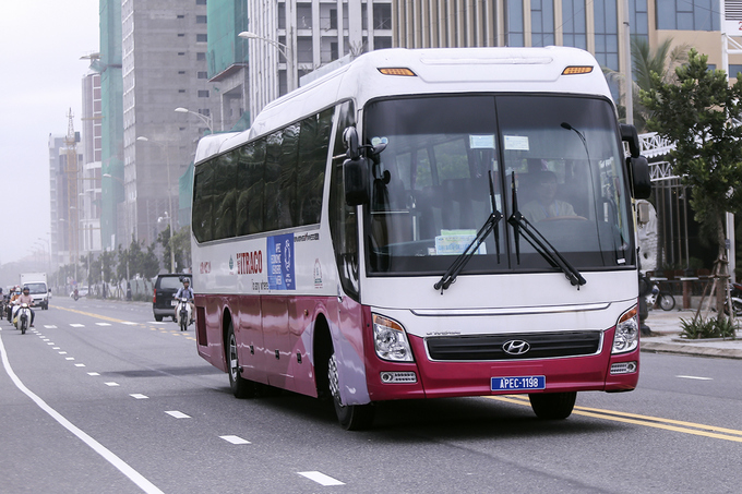 Hàng nghìn xe sang chở đại biểu APEC 2017 có gì đặc biệt?