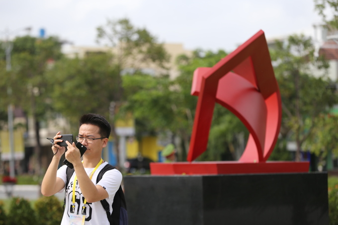 Người Đà Nẵng thích thú với công viên APEC