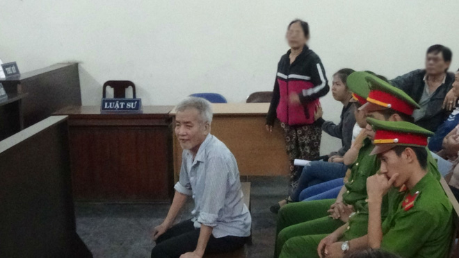 Cuồng ghen, ông lão 60 tuổi giết chết tài xế riêng của vợ khi phát hiện nằm ngủ cạnh nhau