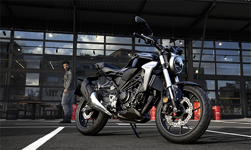 Honda CB300R 2018 - đối thủ mới của Yamaha MT-03