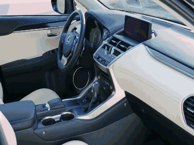 Những điểm đáng chú ý nhất trên Lexus NX300 - xe thay thế và rẻ hơn 160 triệu đồng so với NX200t