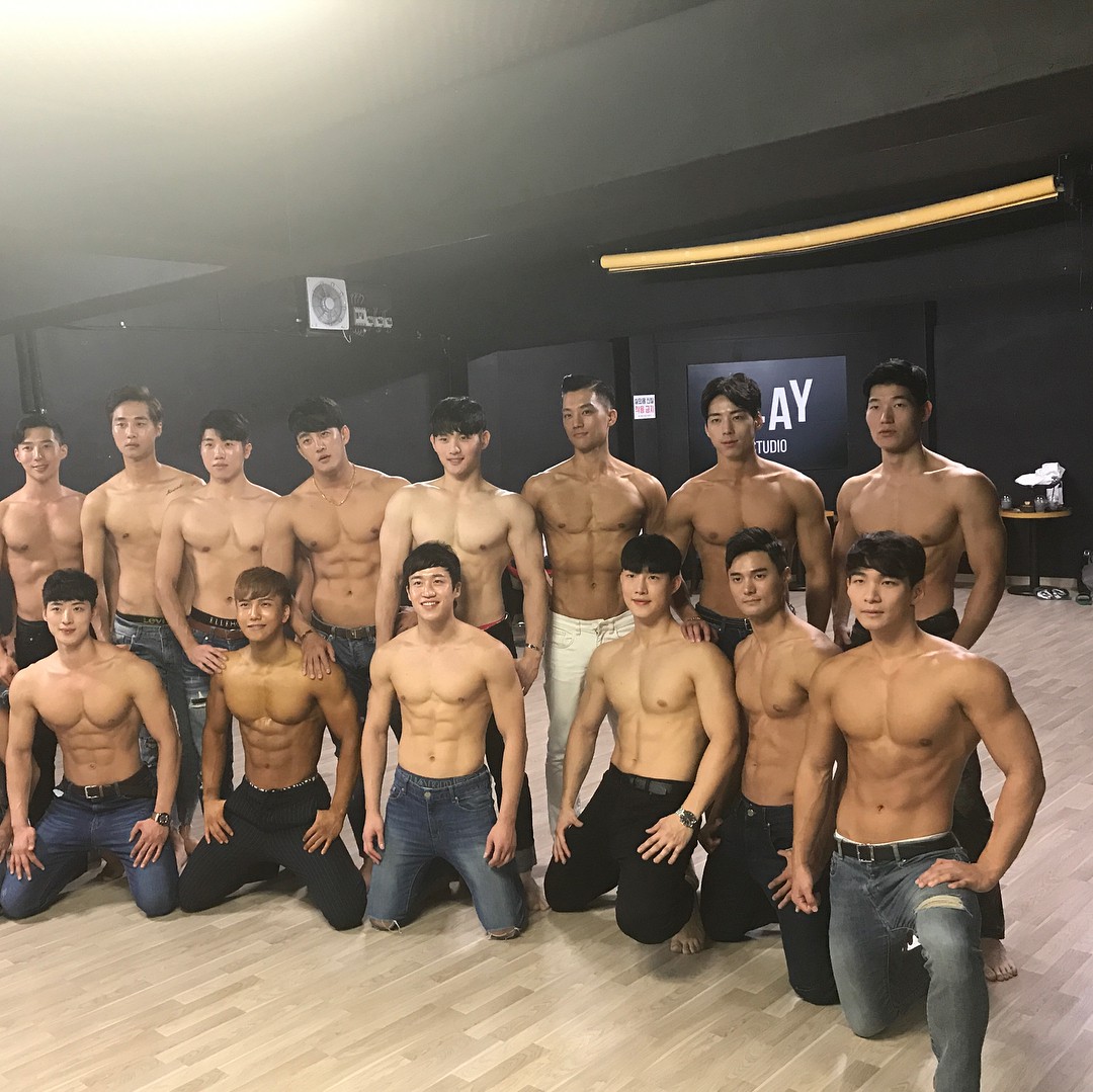 Nhan sắc thật của dàn thí sinh Nam Vương Hàn Quốc gây bão: Hoàn toàn có thể làm bạn ngã ngửa! Nhan sắc thật của dàn thí sinh Nam Vương Hàn Quốc gây bão: Hoàn toàn có thể làm bạn ngã ngửa!