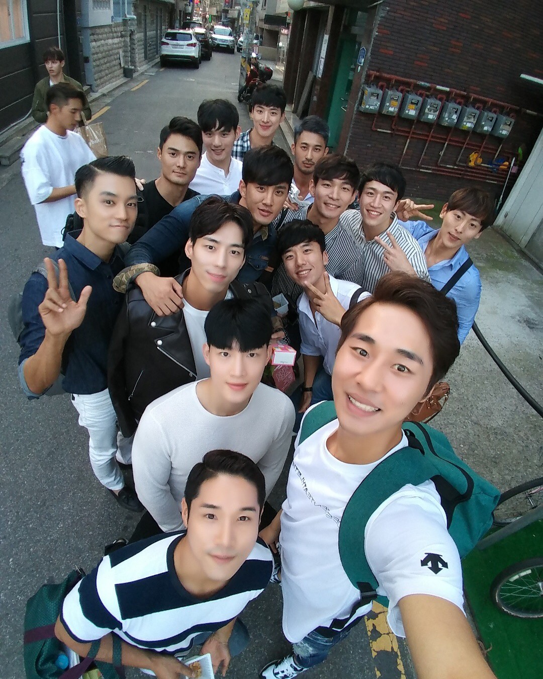 Nhan sắc thật của dàn thí sinh Nam Vương Hàn Quốc gây bão: Hoàn toàn có thể làm bạn ngã ngửa!