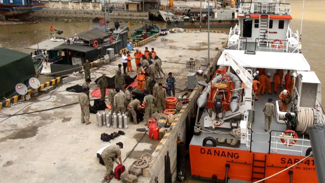 Tìm thấy 11 thi thể vụ 8 tàu hàng chìm trên biển Quy Nhơn