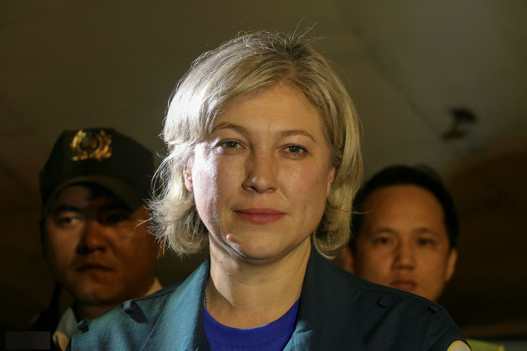 Máy bay vận tải Nga chở thịt hộp, sữa cứu trợ hạ cánh ở Cam Ranh