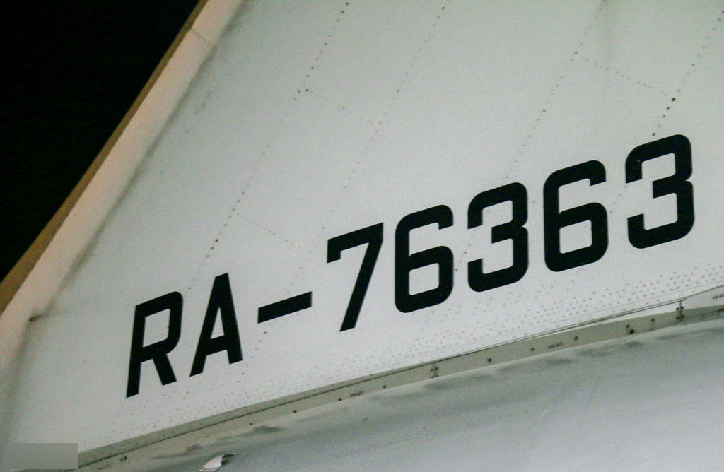 Máy bay vận tải Nga chở thịt hộp, sữa cứu trợ hạ cánh ở Cam Ranh