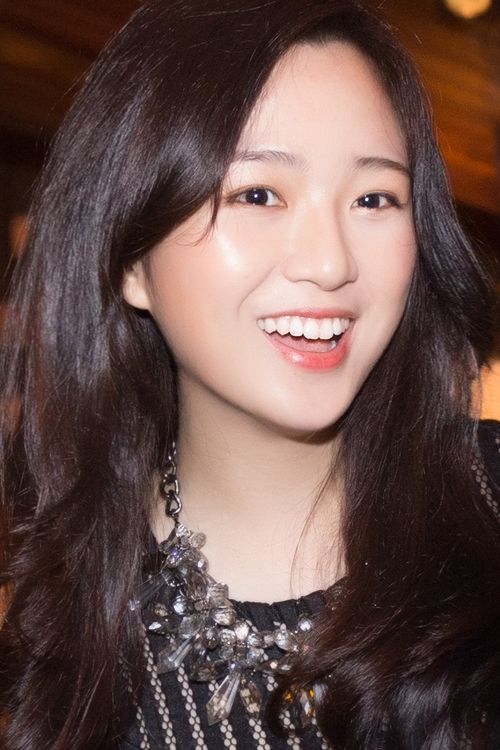 Ái nữ nhà Hoa hậu đền Hùng Giáng My xinh đẹp trong đám cưới anh trai thiếu gia