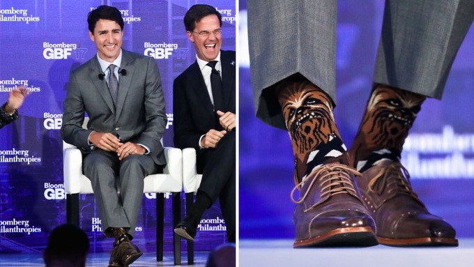 Thông điệp ngoại giao qua đôi tất của thủ tướng Canada