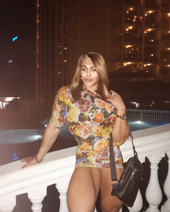 Tiên nữ cử tạ xứ Nga gây sốc với thân hình đồ sộ như lực sĩ