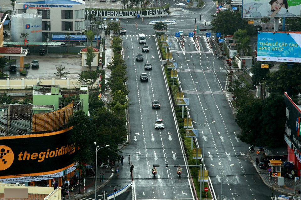 Tổng thống Peru đi máy bay thương mại đến Đà Nẵng dự APEC