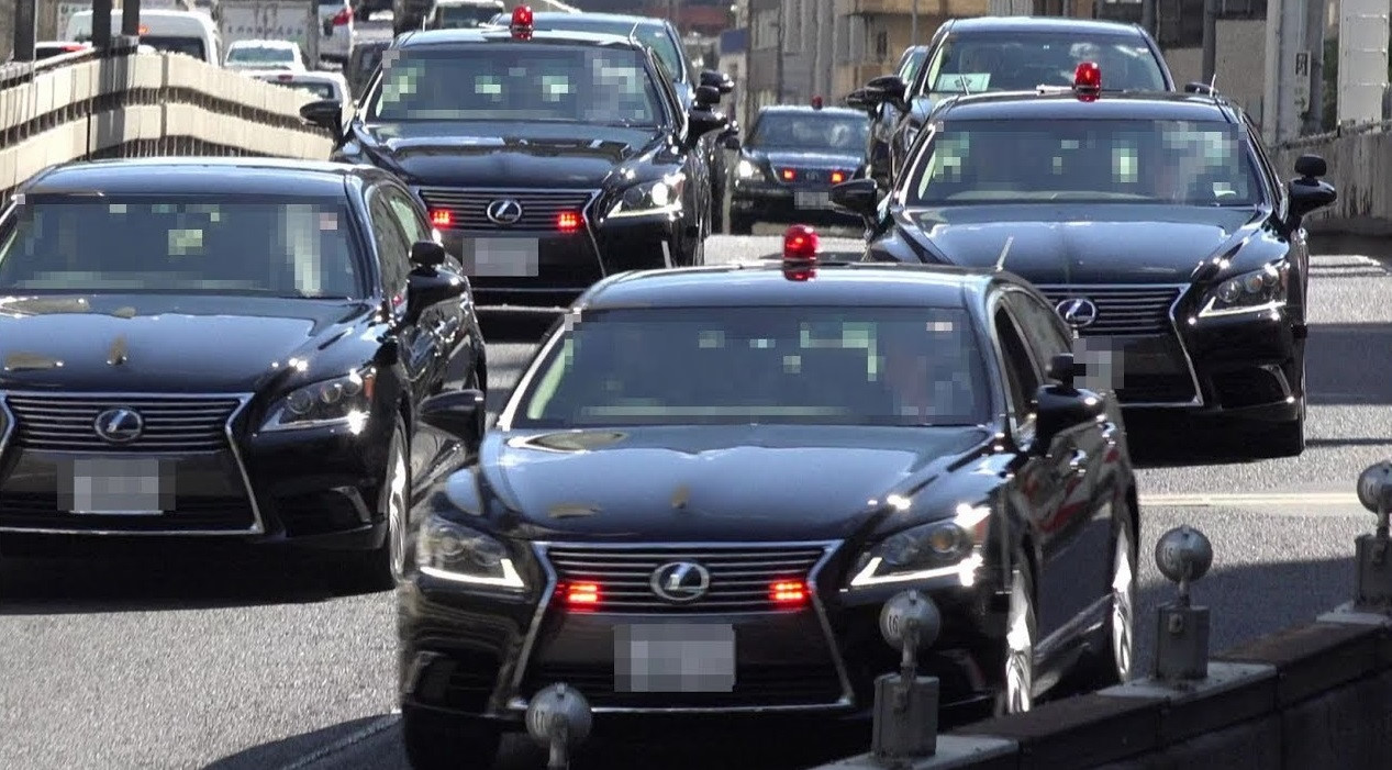 Xe chống đạn đắt nhất Nhật Bản của Thủ tướng Abe