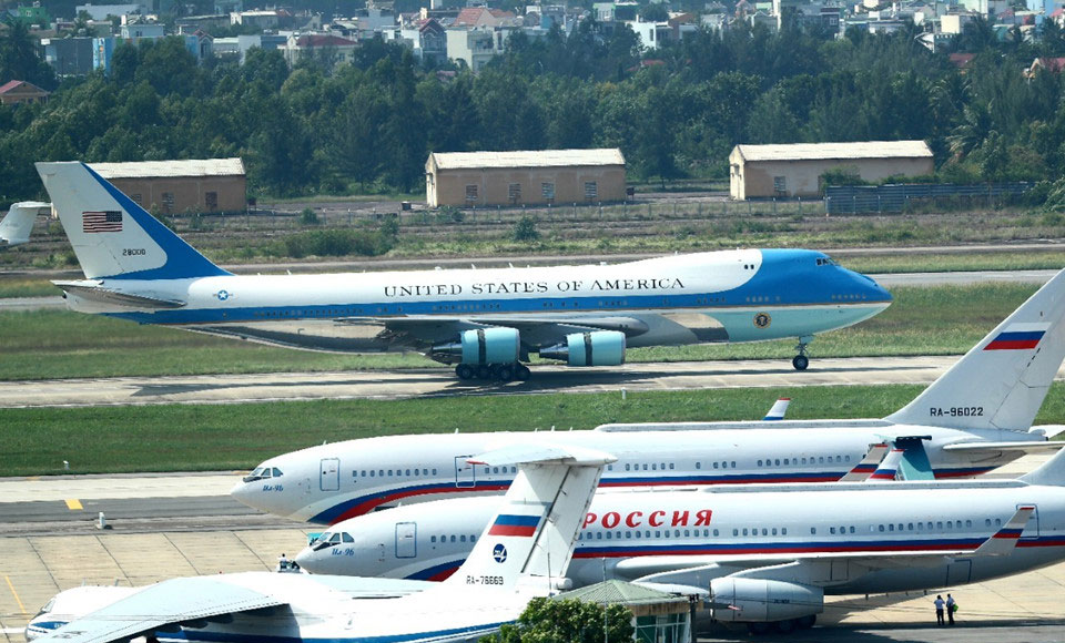 Air Force One đưa Tổng thống Trump đến Đà Nẵng
