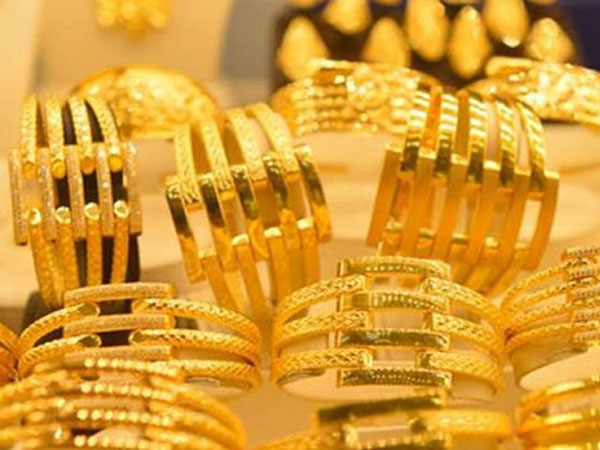 Thu hẹp mạnh khoảng cách giá vàng SJC và thế giới