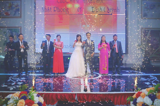 Lại thêm 1 bà mẹ chồng tuyệt vời gia nhập team chiều con dâu: Cưới dâu về là cho ngay nhà riêng, tặng sinh nhật bằng laptop