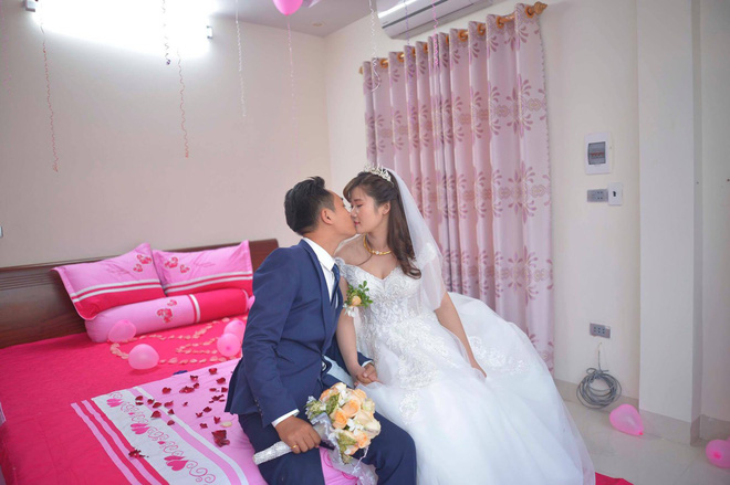 Lại thêm 1 bà mẹ chồng tuyệt vời gia nhập team chiều con dâu: Cưới dâu về là cho ngay nhà riêng, tặng sinh nhật bằng laptop