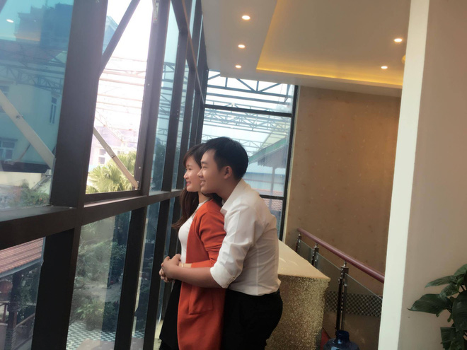 Lại thêm 1 bà mẹ chồng tuyệt vời gia nhập team chiều con dâu: Cưới dâu về là cho ngay nhà riêng, tặng sinh nhật bằng laptop