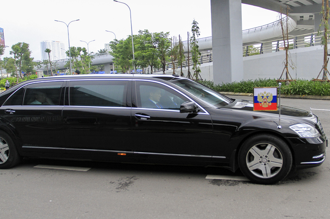 Chiến mã bọc giáp chở Tổng thống Putin tại Đà Nẵng