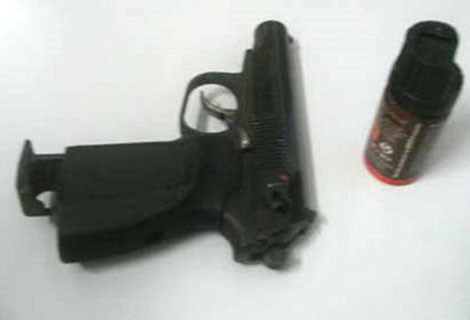 20 giờ đấu trí với kẻ ngáo đá khống chế chính con đẻ