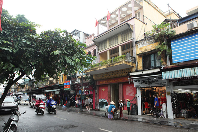 Cận cảnh ngôi nhà đồ sộ của người hiến tặng hơn 5.000 lượng vàng cho Nhà nước