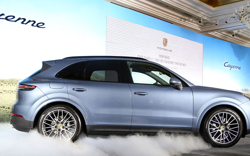 Chi tiết Porsche Cayenne S giá gần 5,5 tỷ đồng tại Việt Nam