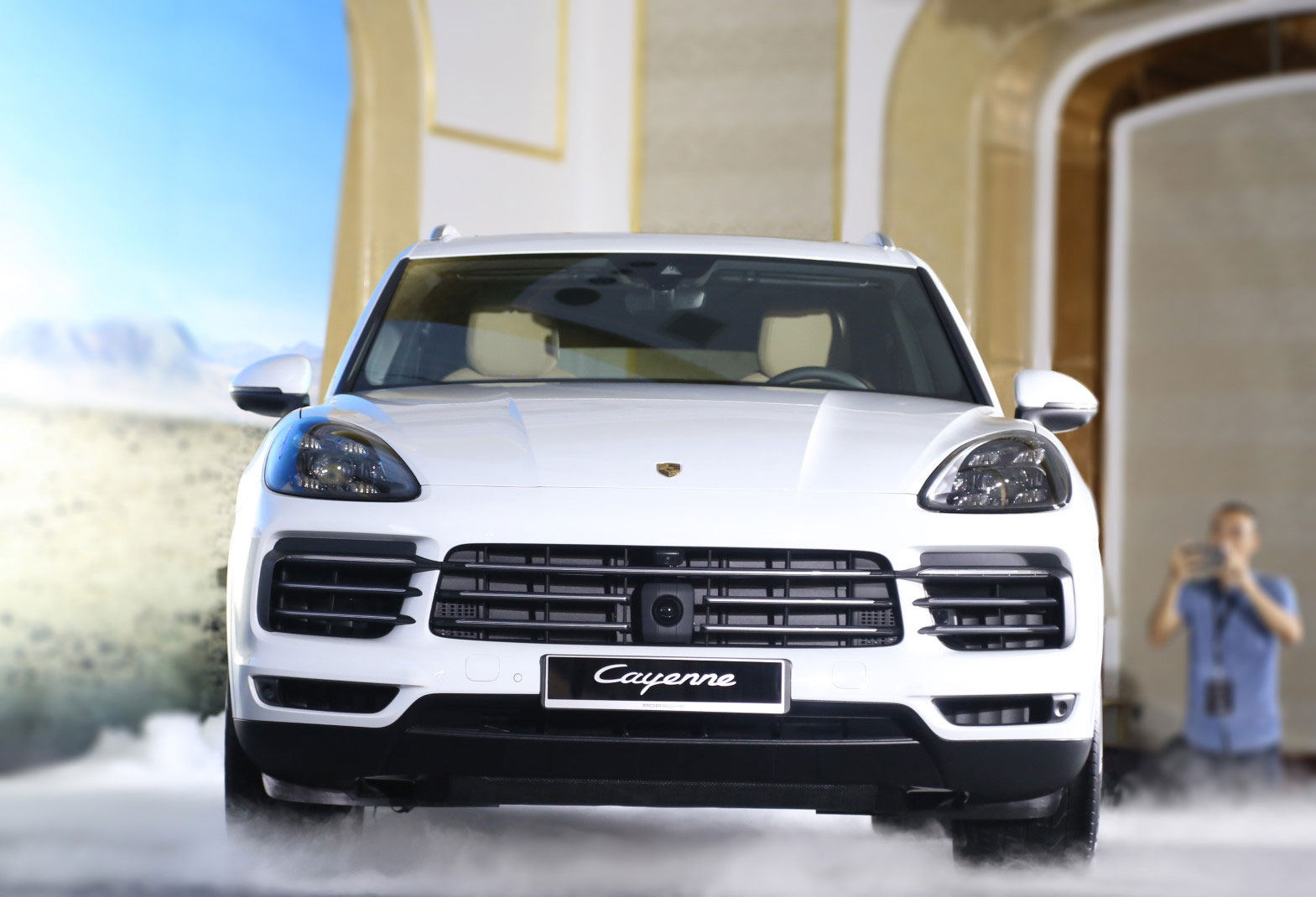 Chi tiết Porsche Cayenne S giá gần 5,5 tỷ đồng tại Việt Nam