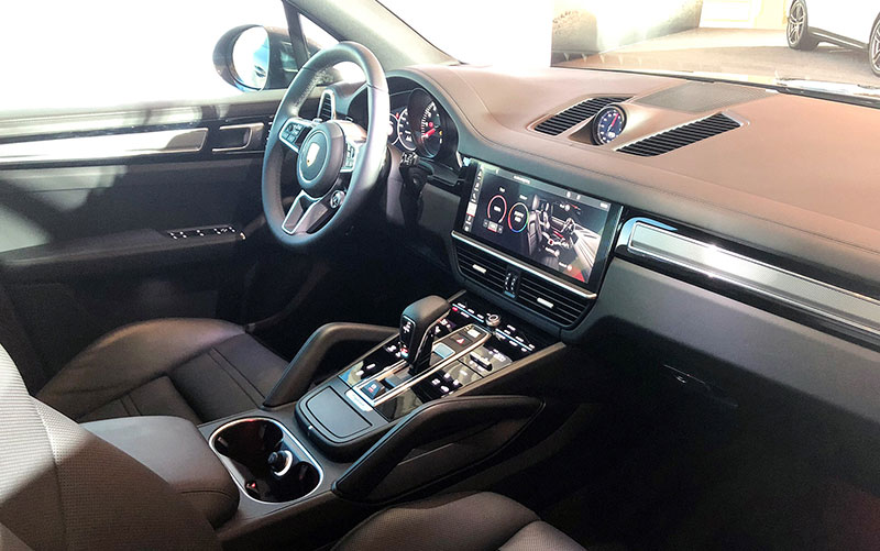 Chi tiết Porsche Cayenne S giá gần 5,5 tỷ đồng tại Việt Nam