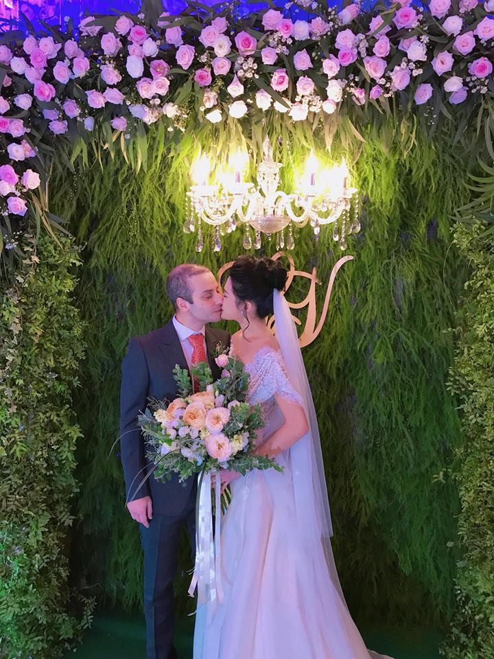 Vợ chồng Lê Thúy cùng Xuân Lan rạng rỡ tham dự đám cưới của Kha Mỹ Vân và chồng Tây